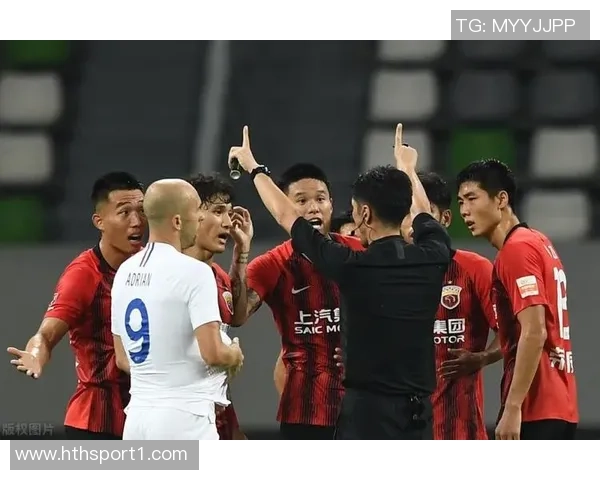 前裁判解析廷伯点球争议:身体接触延续至禁区上半身犯规更易被识别 前裁判解析廷伯点球争议:身体接触延续至禁区上半身犯规更易被识别