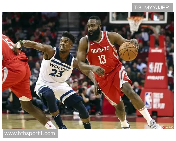 稳定控卫与浓眉五号位联手让球队焕发新生的秘密解析 稳定控卫与浓眉五号位联手让球队焕发新生的秘密解析