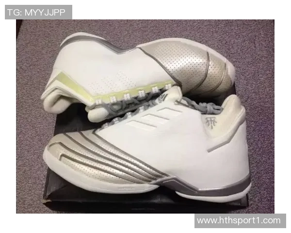 申京季前赛首秀致敬麦迪身穿传奇球衣闪耀登场 申京季前赛首秀致敬麦迪身穿传奇球衣闪耀登场