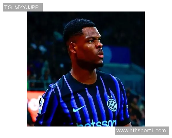 邓弗里斯谈被换下的不满情绪期待球队未来表现更佳