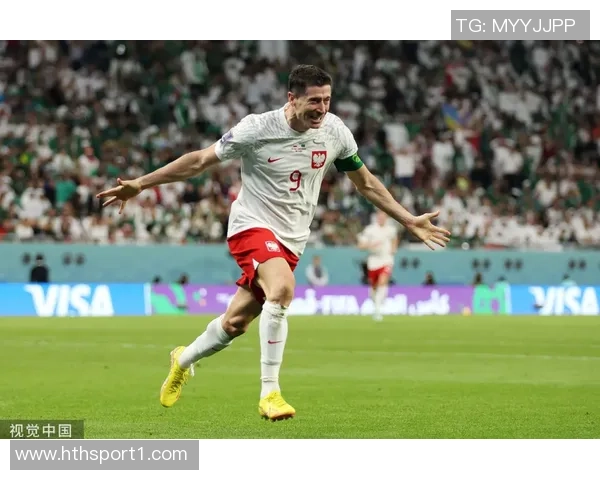 本赛季多库为俱乐部和国家队贡献十球六助攻展现出色状态 本赛季多库为俱乐部和国家队贡献十球六助攻展现出色状态